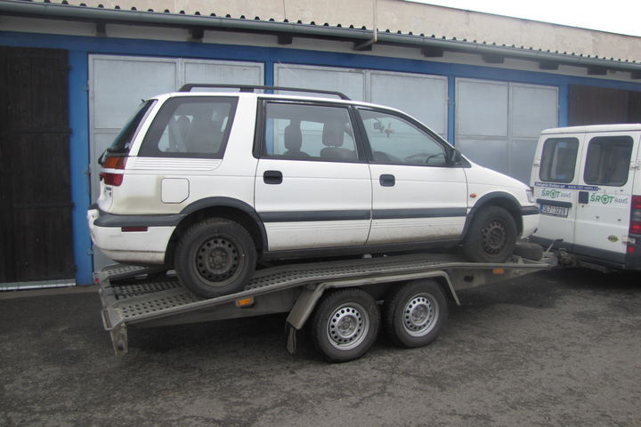 Mitsubishi Space Wagon