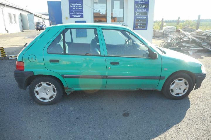 Peugeot 106