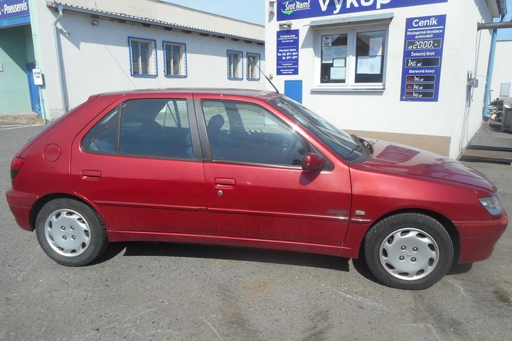 Peugeot 306