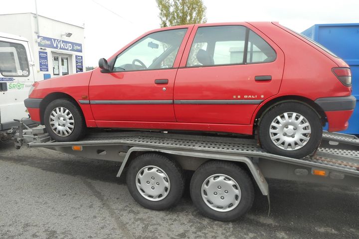 Peugeot 306