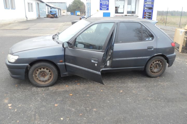 Peugeot 306, 1.9 D, 51kW, r.v. 2000