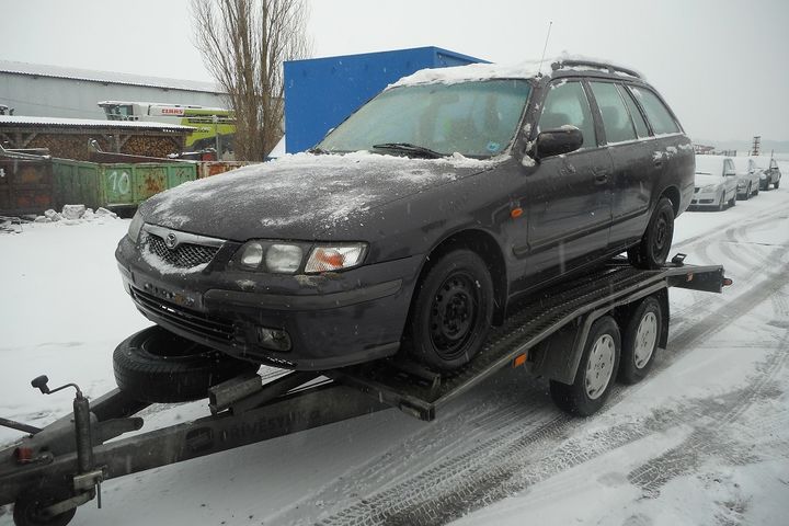 Mazda 626, 2.0 benzín, 85 kW, r.v.1999