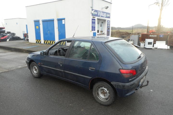 Peugeot 306