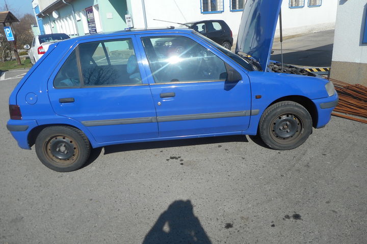 Peugeot 106