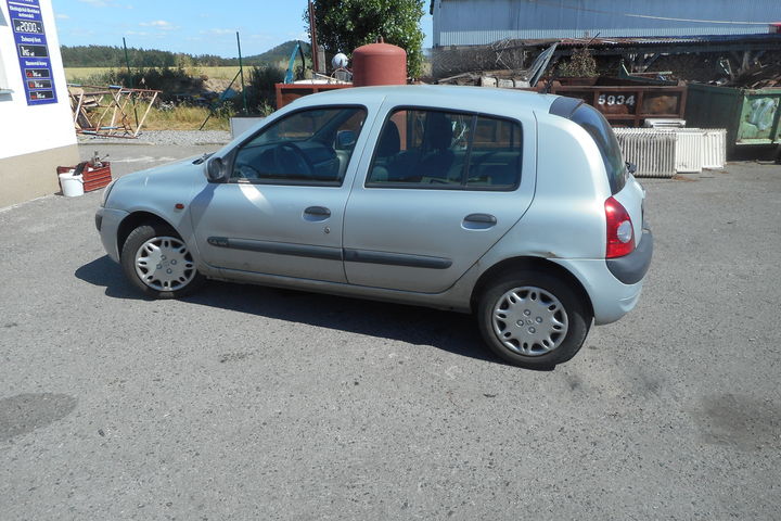 RENAULT CLIO