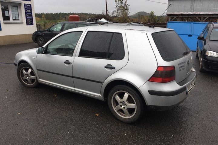 VW GOLF, 1.9 NAFTA, 81 KW, R.V. 2001