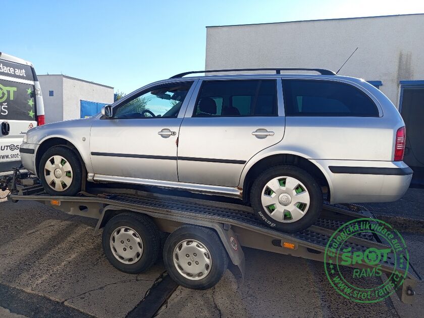 ŠKODA OCTAVIA, R. 2004, 1.6, 75KW
