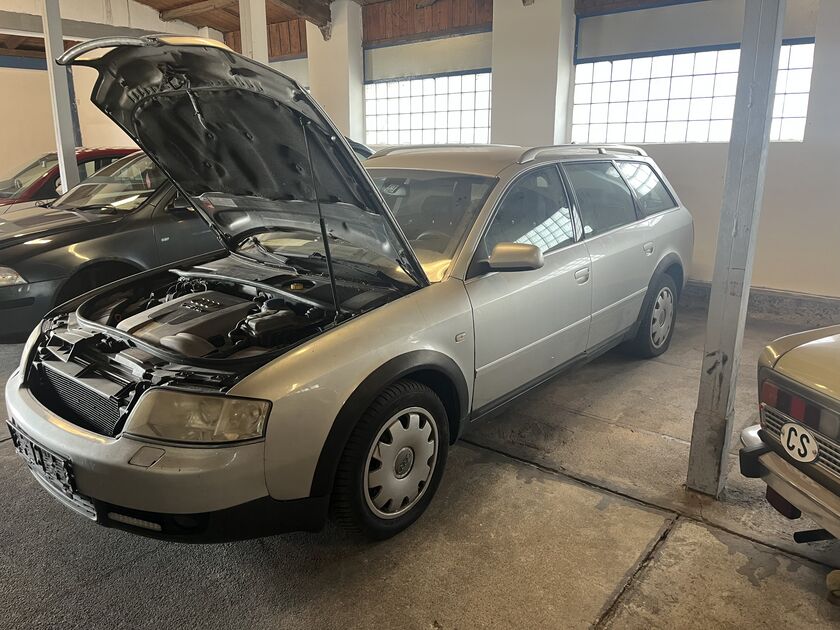 AUDI A6 AVANT QUATRO-V6 TDI-2002-132KW

