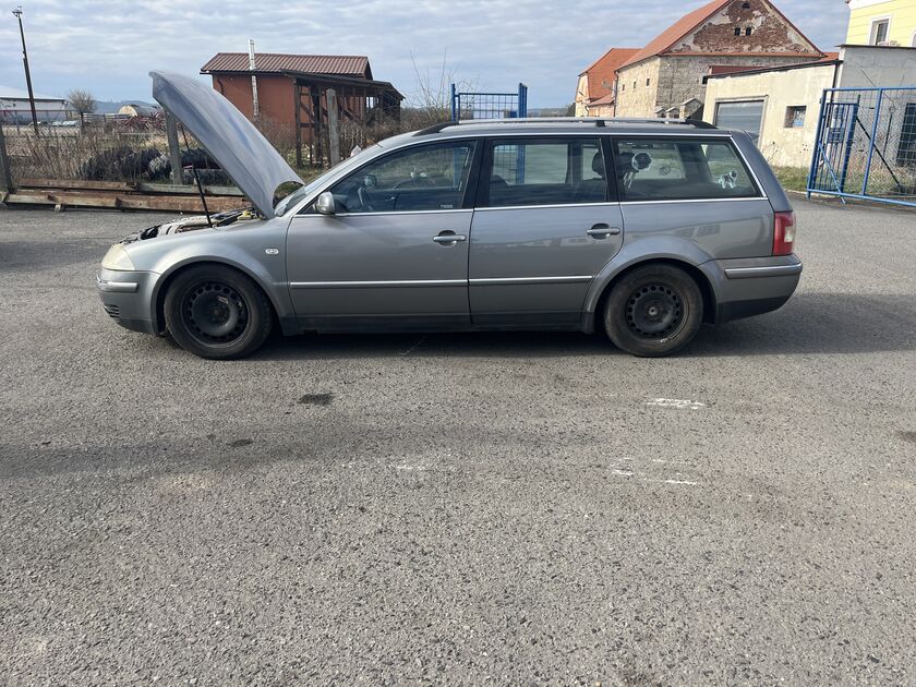 VW PASSAT 2001-2.3 V5-125KW
