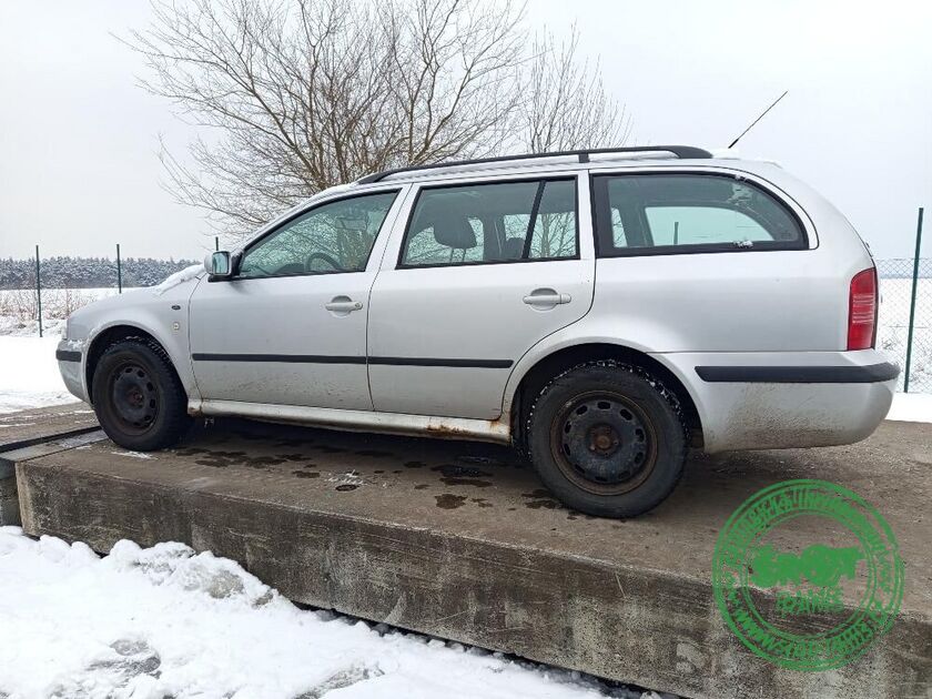 ŠKODA OCTAVIA COMBI, R. 2002, 81 KW, 1.9
