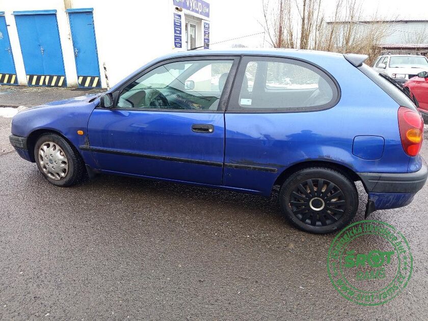 TOYOTA COROLLA, R. 2004, 63 KW, 1.3