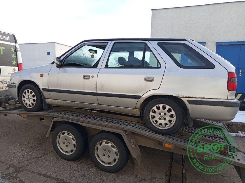 ŠKODA FELICIA, R. 2001, 50 KW, 1.3

