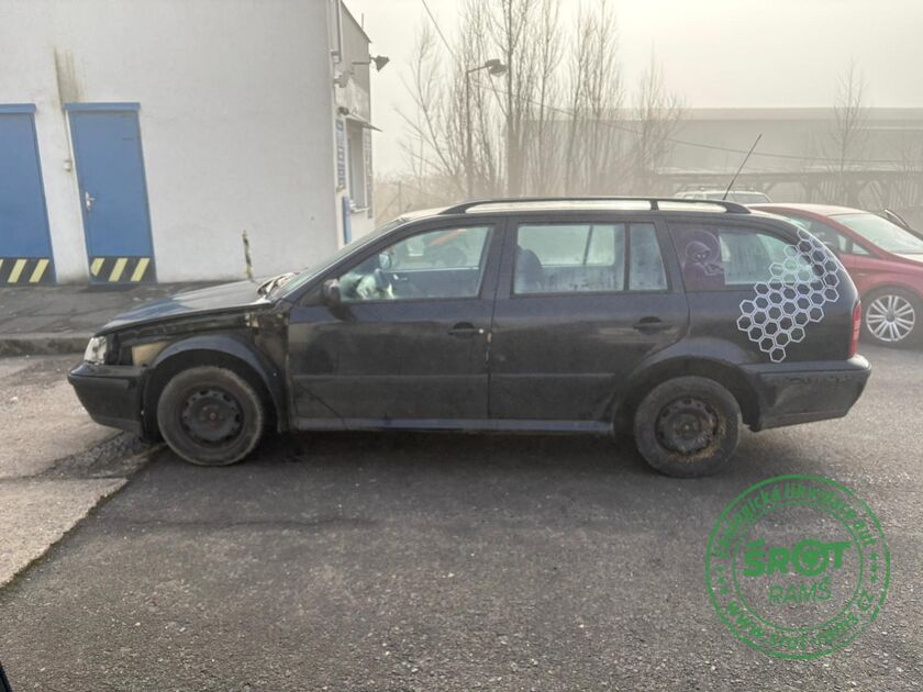 ŠKODA OCTAVIA COMBI, R. 2000, 75 KW, 1.6