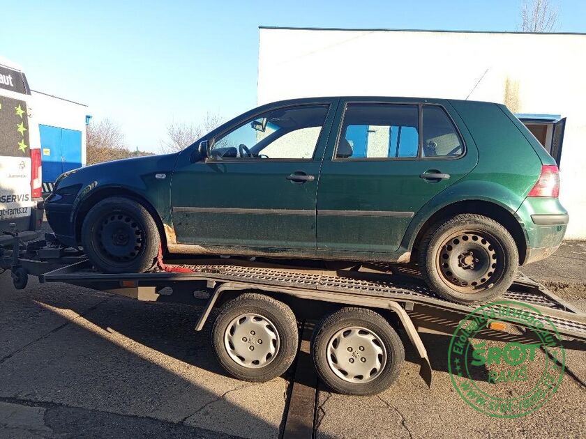 VOLKSWAGEN GOLF, R. 2000, 55 KW, 1.4