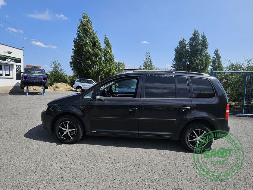 VOLKSWAGEN TOURAN, R. 2003, 74 KW, 1.9, TYP: AVQ