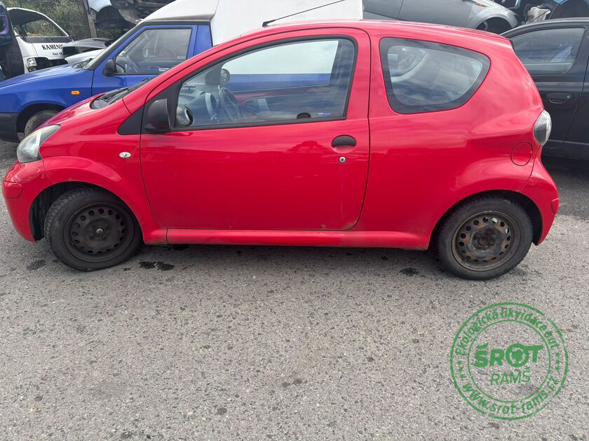 TOYOTA AYGO, R. 2009, 50 KW, 1.0, TYP: 1KR