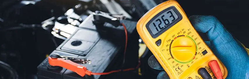 Použité autobaterie a levné akumulátory z autovrakoviště